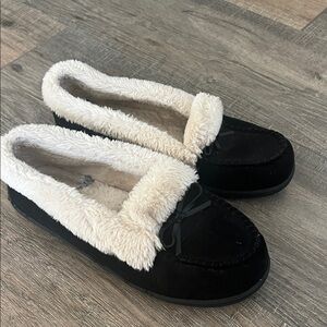 Old Navy Women's Black Slippers